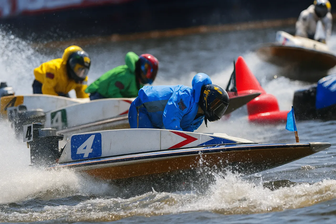 競艇で儲けるには？予想サイトを利用するメリットと使わないデメリット